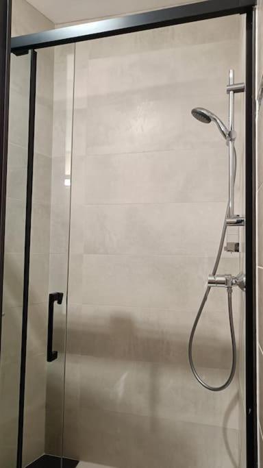 Appartement Confort Equipe Au Coeur De بزييه المظهر الخارجي الصورة