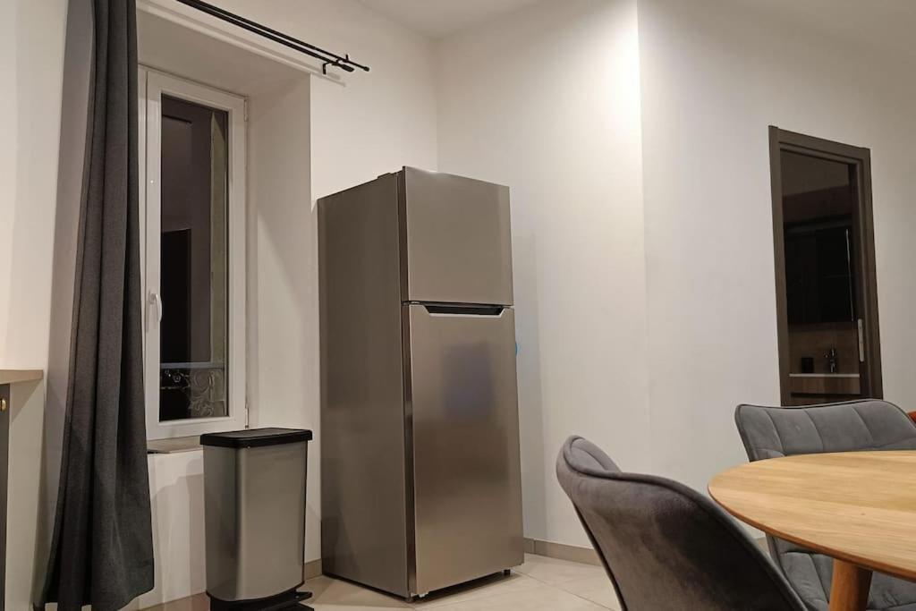 Appartement Confort Equipe Au Coeur De بزييه المظهر الخارجي الصورة