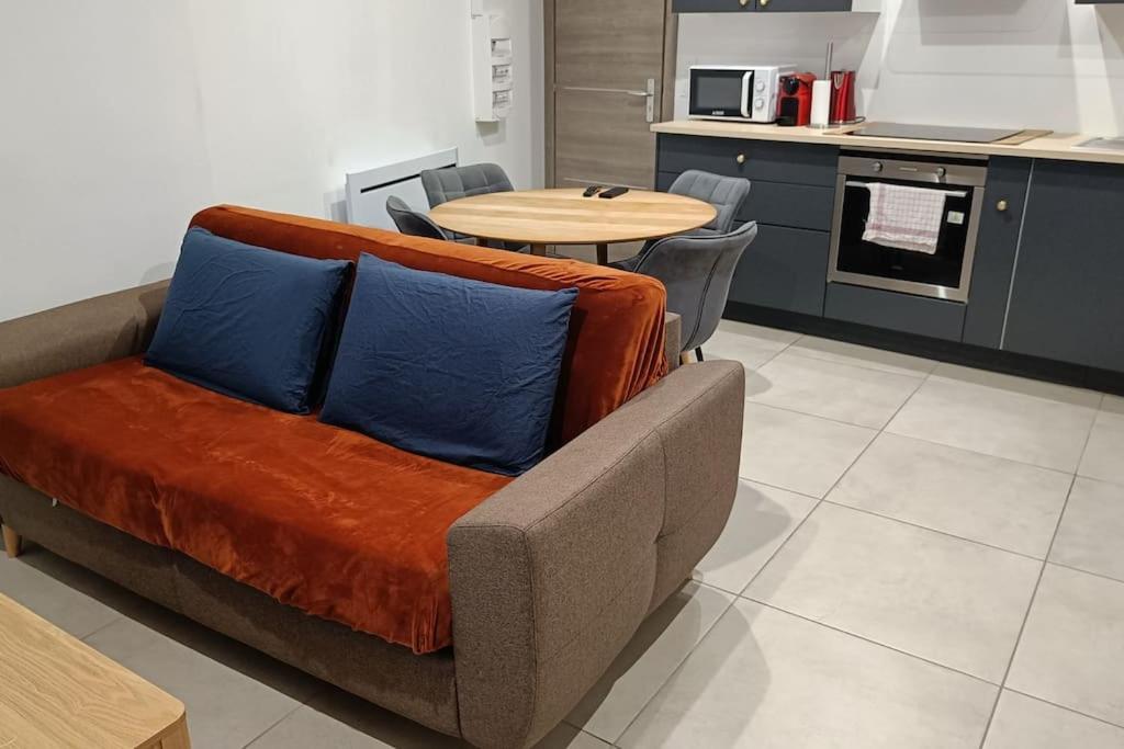 Appartement Confort Equipe Au Coeur De بزييه المظهر الخارجي الصورة