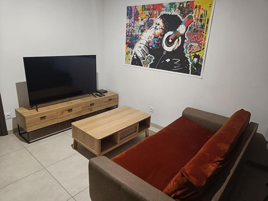 Appartement Confort Equipe Au Coeur De بزييه المظهر الخارجي الصورة